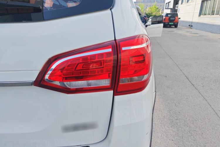 Used Haval H6 2017 Red-Label Sport Edition 1.5T Manual Two-Wheel Drive Elite Model