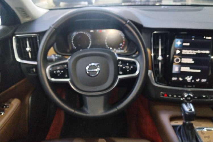 Used Volvo S90 2020 Facelift T5 Smart & Luxurious Edition