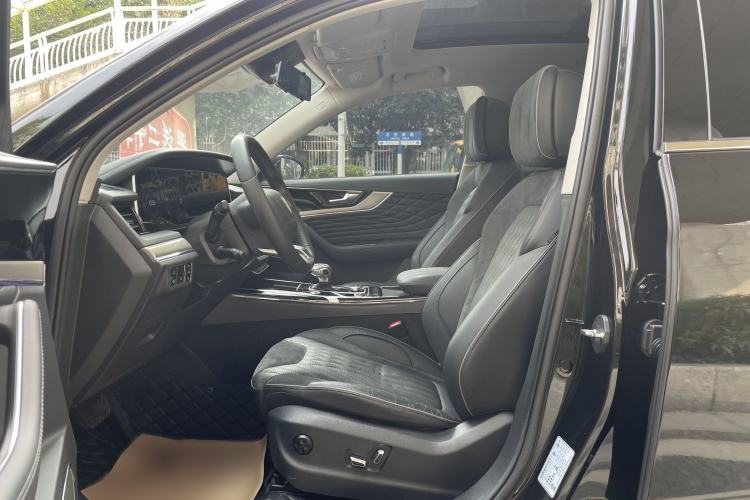 Used Hongqi HS5 2022 Facelifted Version 2.0T Smart Connect Flagship All-Wheel-Drive Edition
