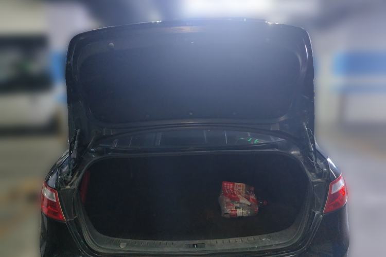 Used Bestune B70 2014 2.0L automatic luxury version