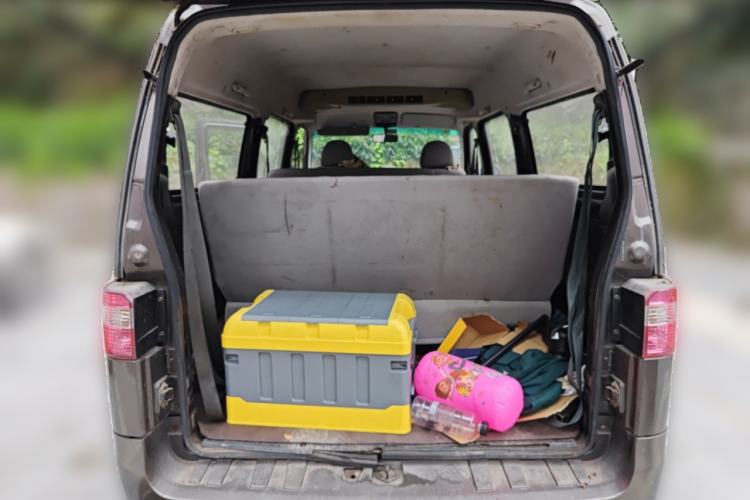 Used Jinbei Hiace X30 2013 1.3L Standard Version Trunk