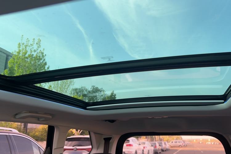 Used Peugeot 5008 2017 380THP 7-Seater Luxury Edition Interior 7