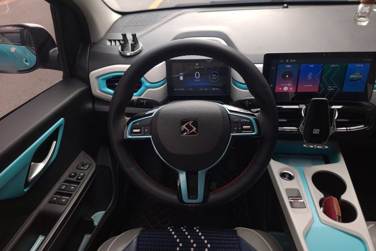 Used SOL E10X 2021 302 km Range Fashion Edition 31.4 kWh
