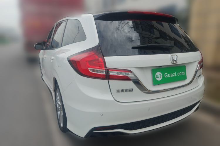 Used Honda Jade 2017 1.8L automatic Comfort version 5 seats
