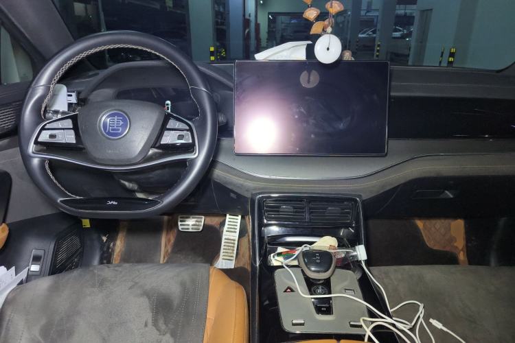 Used BYD Tang New Energy 2023 DM-i Champion Edition 112KM Prestige Model
