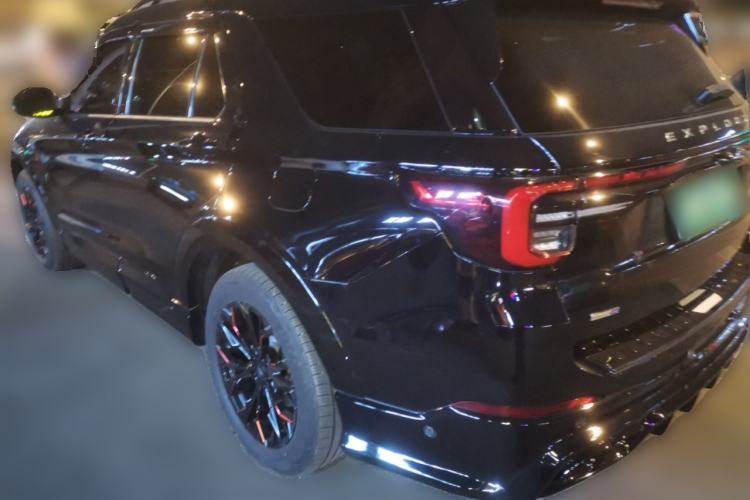 Used Ford Explorer 2023 EcoBoost 285 Four-Wheel Drive Titanium Edition 6 Seats