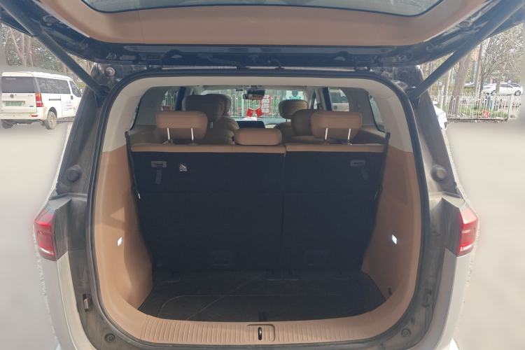 Used JAC Refine RF8 PHEV 2024 Zhiling Edition 1.5T 150KM Flagship Model – Lithium Iron Phosphate