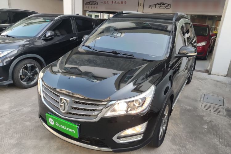 Used Baojun 560 2015 1.8L manual luxury version