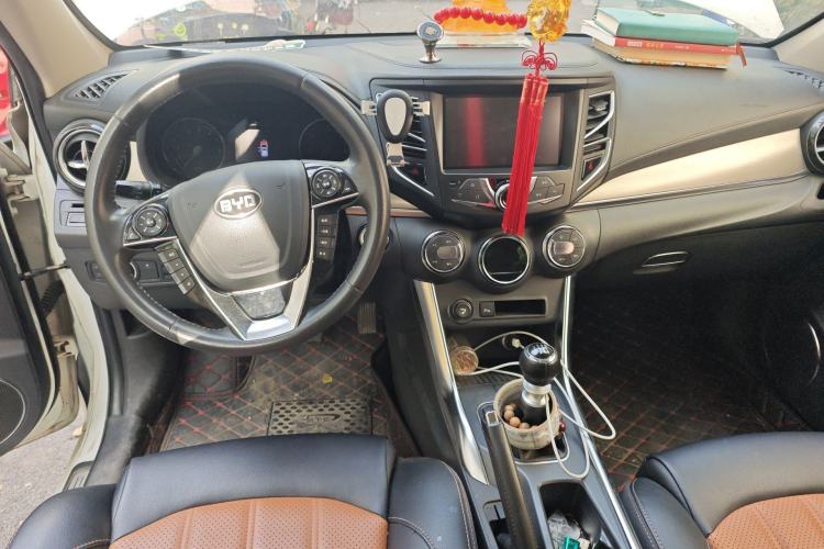 Used BYD Song 2016 1.5TI Manual Luxury Model
