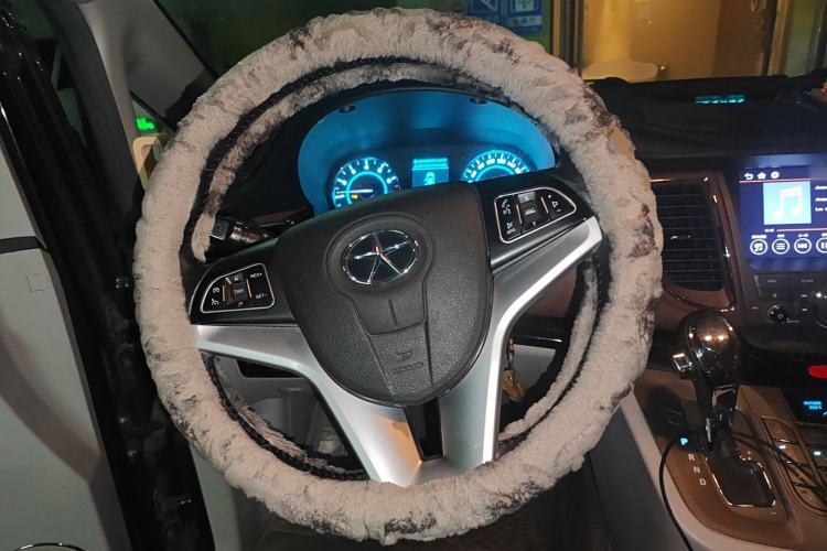 Used JAC Refine M5 2016 2.0T Gasoline Automatic Business Edition
