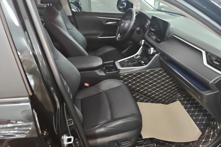 Used Toyota Wildlander 2023 Dual-Motor 2.5L E-CVT Four-Wheel Drive Prestige Edition
