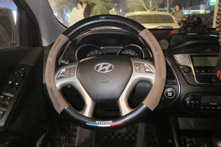 Used Hyundai ix35 2013 2.0L Automatic Two-Wheel Drive Smart GLS China IV Standard
