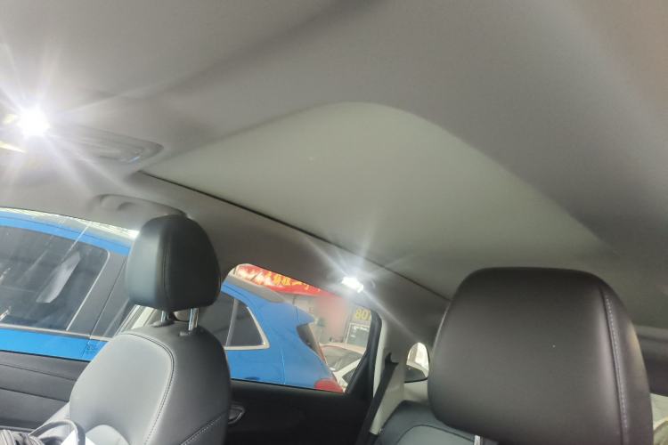 Used Roewe RX5 2025 PLUS 330TGI Automatic Trendsetting Smart Edition Headliner