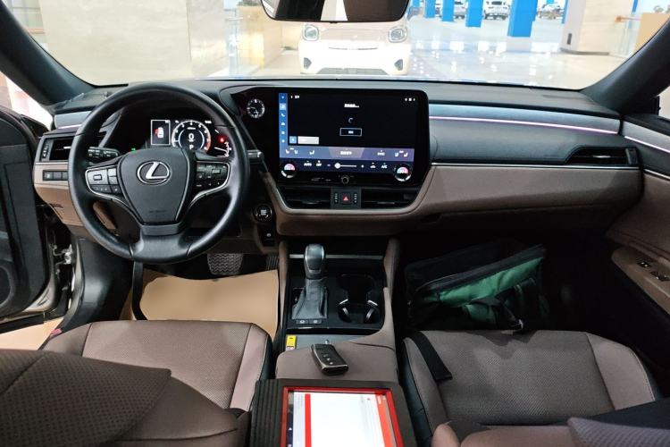 Used Lexus ES 2025 200 Premium Edition