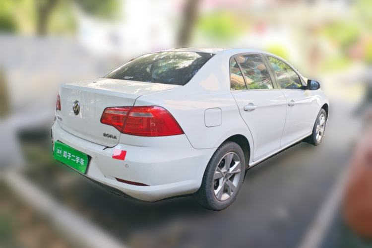 Used Volkswagen Bora 2014 1.6L Manual Comfort Model Rear Right 45 Deg