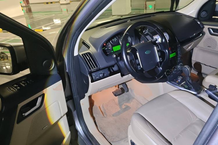 Used Land Rover Freelander 2 2011 3.2L i6 HSE Gasoline Edition