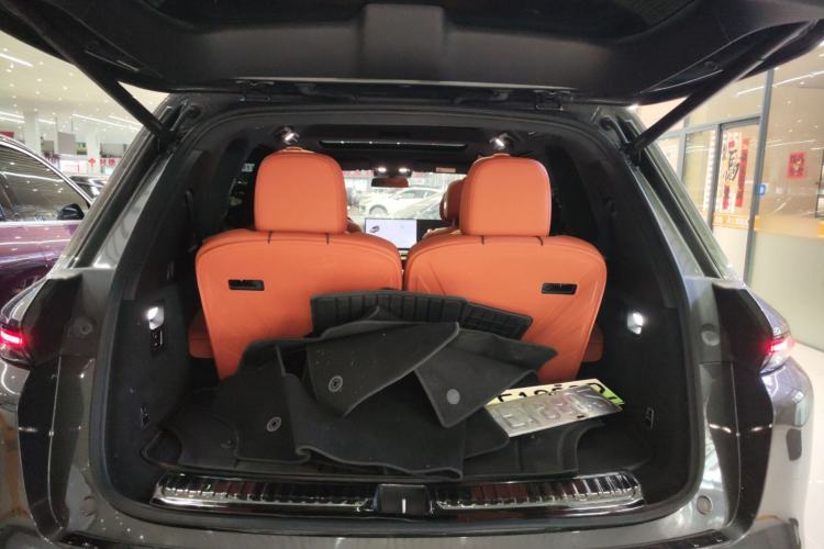 Used Li Auto L8 2023 Air model
