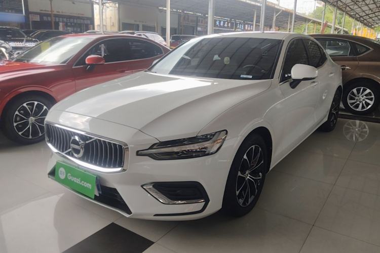 Used Volvo S60 2022 B4 Zhiyi Luxury Edition