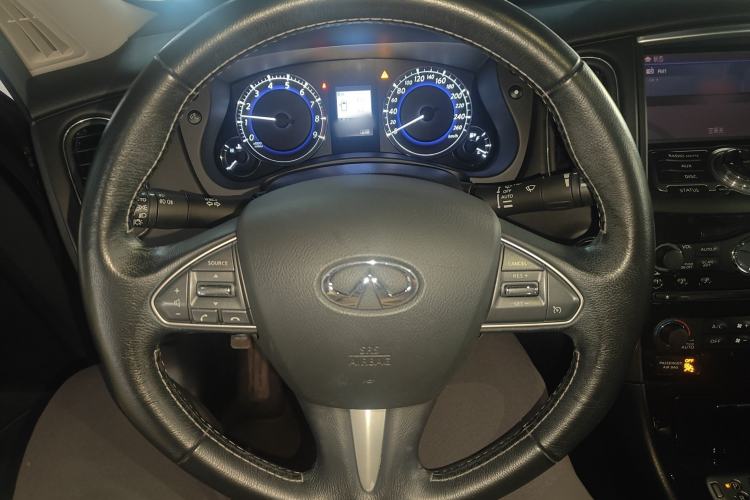 Used Infiniti QX50 2015 2.5L Comfort Edition
