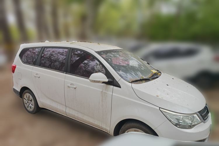 Used Baojun 730 2016 1.5L Manual Value Edition 5 Seats China V Emission Standard Front Right 45 Deg