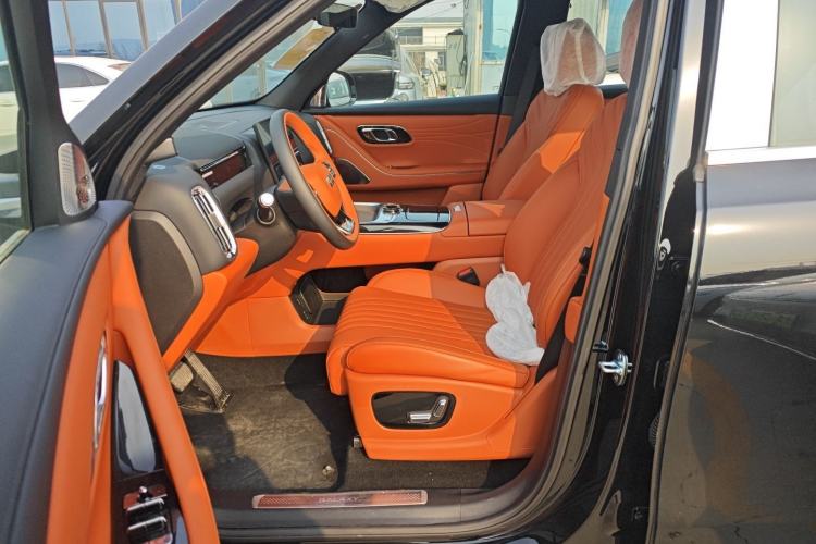 Used Geely Galaxy M9 2025 Model 230km Two-Wheel-Drive Smart Navigation Edition Left Front Seat