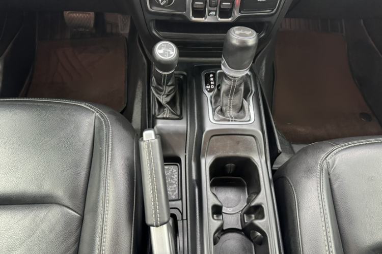 Used Jeep Wrangler New Energy 2021 Four-Door 2.0T 4xe Sahara Gear Lever