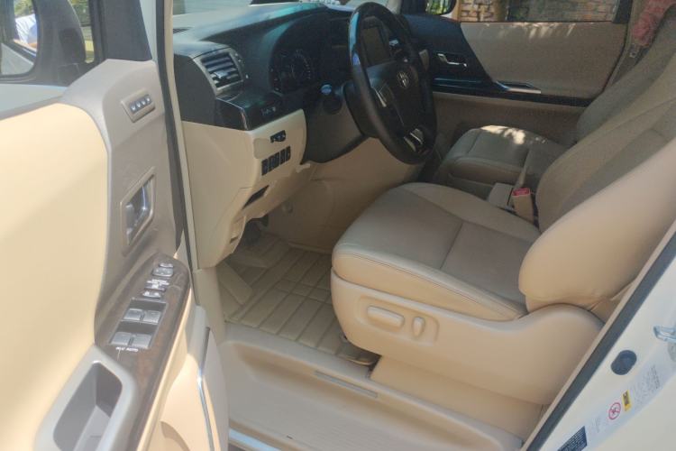 Used Toyota Alphard 2012 3.5L Luxury Edition Driver Seat