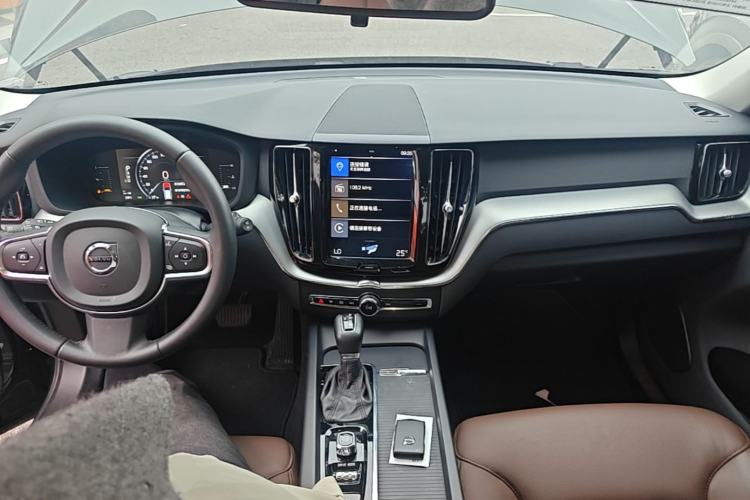 Used Volvo XC60 2020 T5 4x4 Zhiyi Luxury Edition
