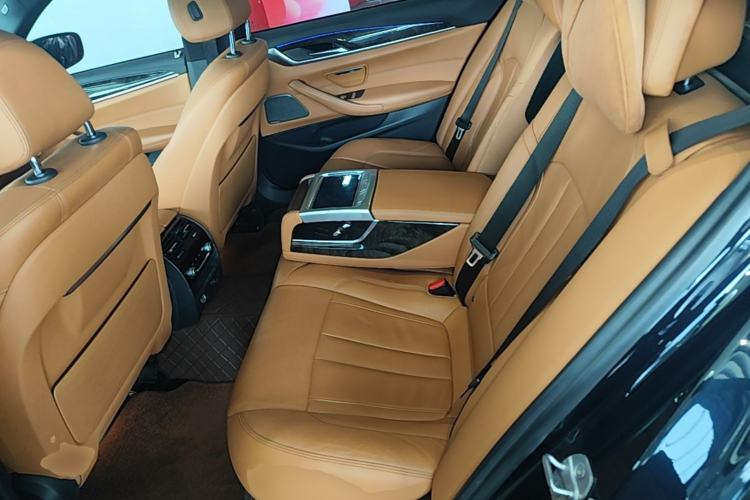 Used BMW 5 Series 2019 Restyled 530Li Luxury Edition M Sport Package
