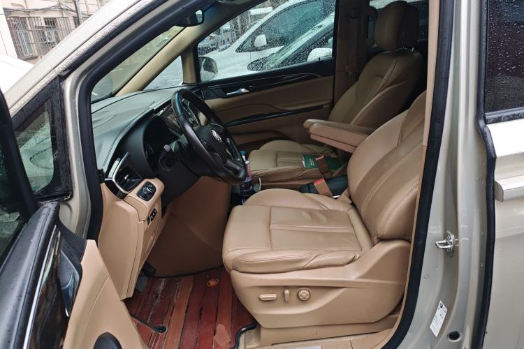 Used Buick GL8 2017 ES 28T Flagship Model China V Standard