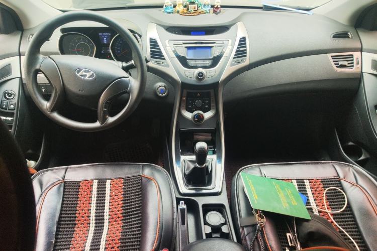 Used Hyundai Elantra (5th Generation / Langdong) 2012 1.6L Manual Leading Model