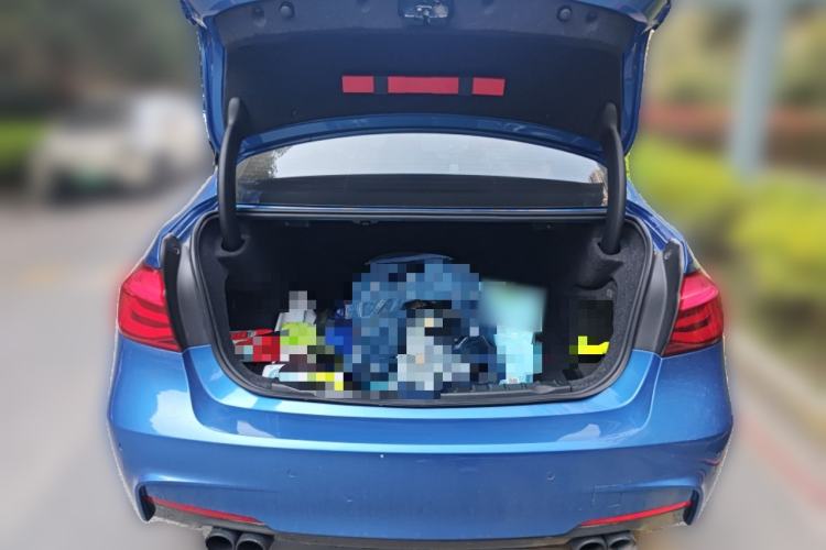 Used BMW 3 Series 2018 320i M Sport Package Trunk