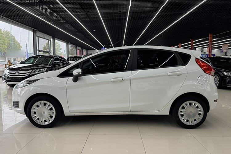 Used Ford Fiesta 2013 Hatchback 1.5L Manual Fashion Edition