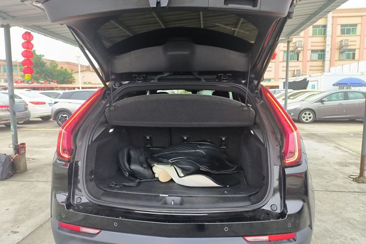 Used Cadillac XT4 2018 28T Two-Wheel Drive Tech Version