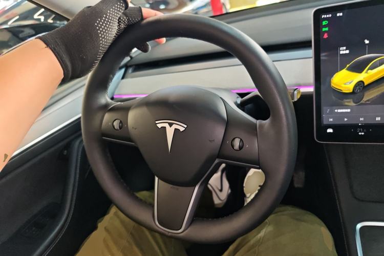 Used Tesla Model Y 2024 Rear-Wheel-Drive Version Steering Wheel
