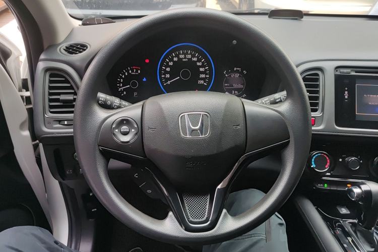 Used Honda Vezel 2015 1.8L CVT 2WD Elite Model Steering Wheel