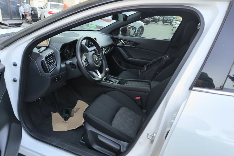 Used Mazda CX-4 2021 2.0L Automatic Two-Wheel Drive Blue Sky Dynamic Edition
