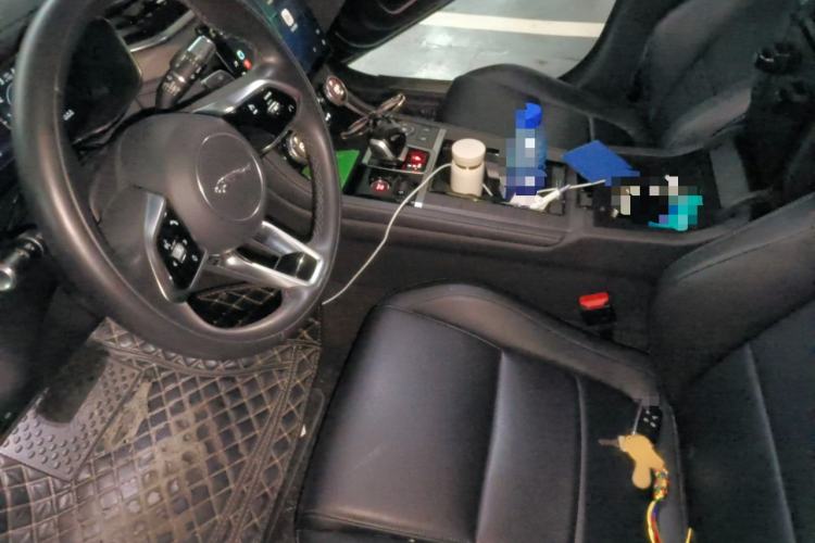 Used Jaguar XFL 2022 XFL 2.0T P200 Two-Wheel-Drive Elite Luxury Edition Left Front Seat