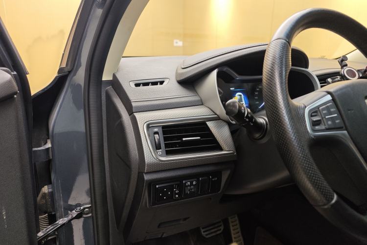 Used Geely Auto Emgrand GS 2017 Sport Edition 1.3T Automatic Smart Connectivity Model Interior 2