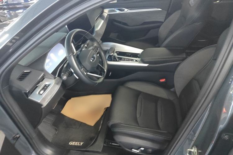 Used Geely Auto Preface 2023 2.0TD "Only This Verdant Green" Edition Left Front Seat