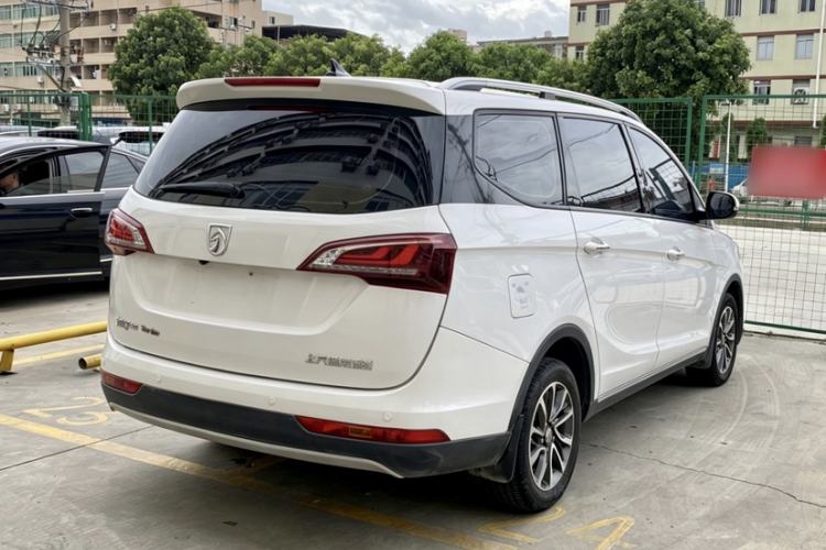 Used Baojun 730 2019 1.5T CVT Flagship Model 7 Seats China VI Emission Standard