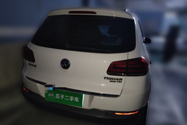 Used Volkswagen Tiguan 2016 300TSI Automatic Two-Wheel Drive Luxury Edition Rear Right 45 Deg