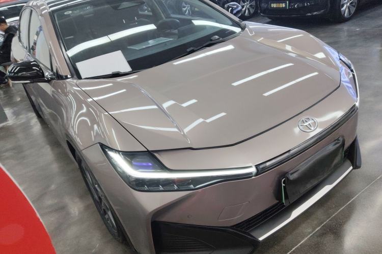 Used Toyota bZ3 2023 616 km Long-Range Premium
