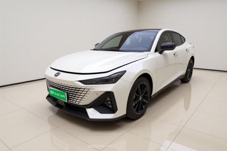 Used CHANGAN UNI-V 2025 1.5T 500Bar High-Energy Version