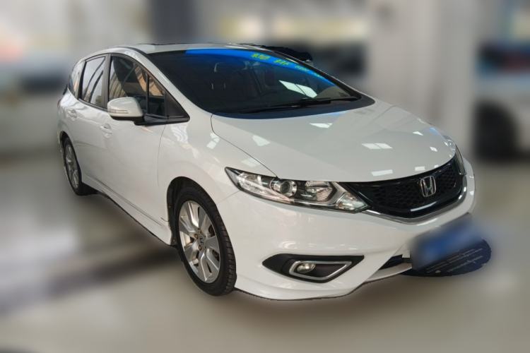Used Honda Jade 2016 1.8L Automatic Comfort Elite Version 5 Seats Front Right 45 Deg