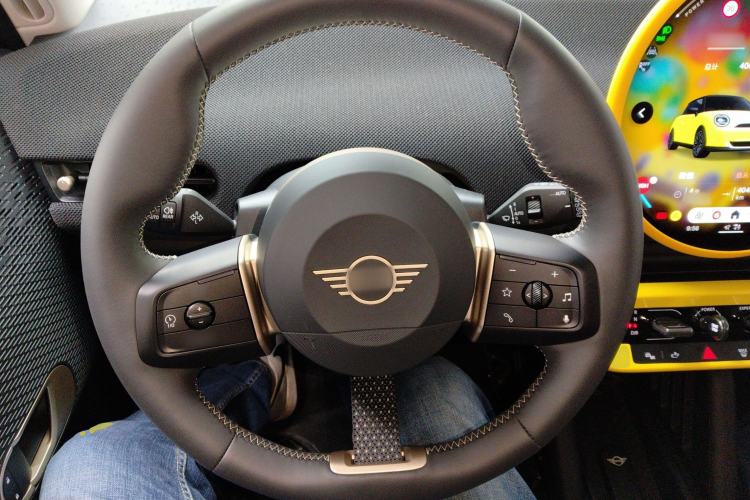 Used MINI Electric MINI COOPER 2024 452km COOPER SE Artist
