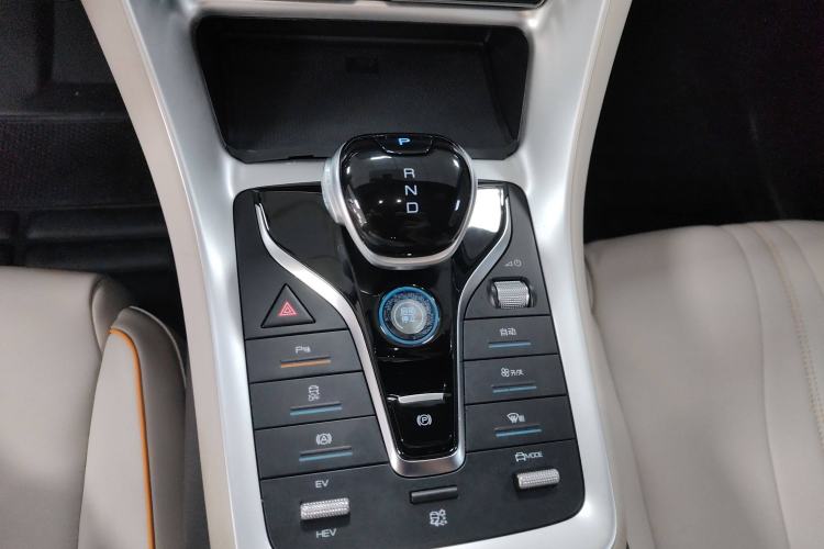 Used BYD Song Pro New Energy 2023 Champion Edition DM-i 71KM Navigation Model