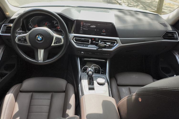 Used BMW 3 Series 2020 Facelifted 325i M Sport Package Center Console