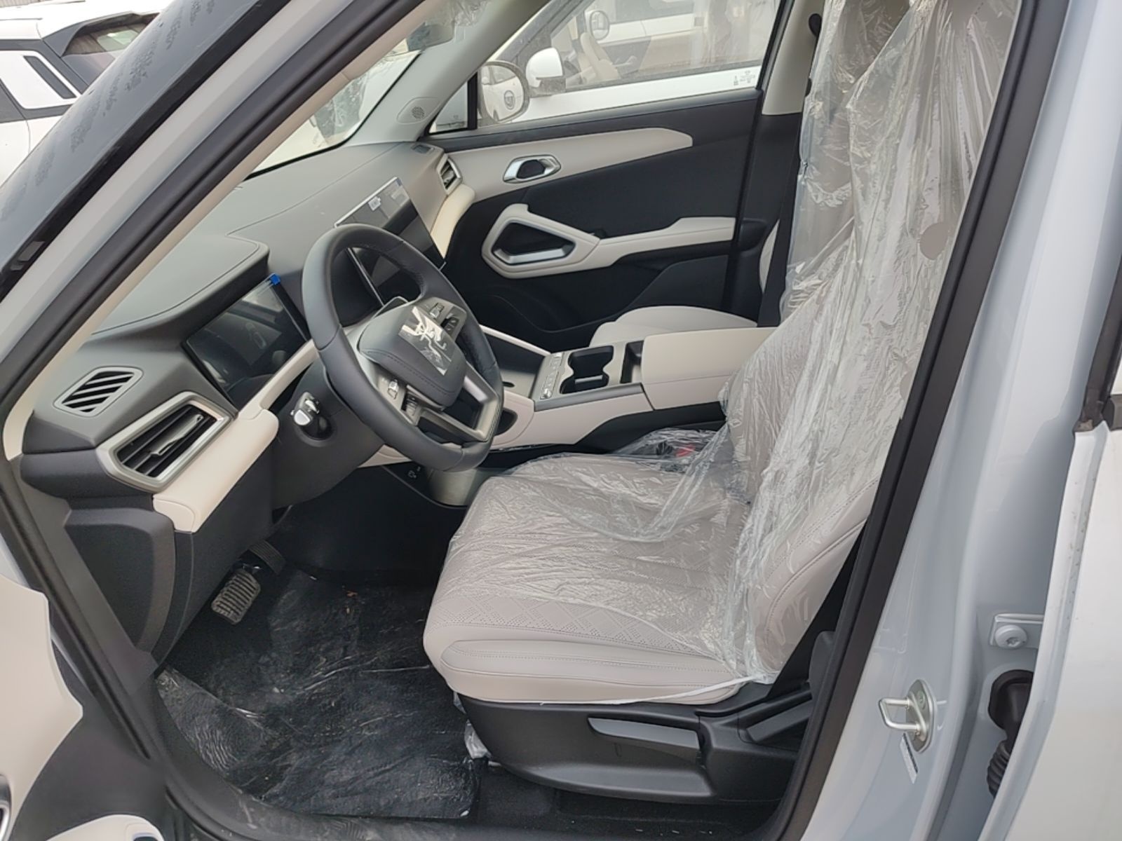 BYD Yuan UP 2025 Intelligent Driving Version 401 KM Dynamic Edition — снимка 17