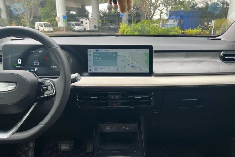 Used Geometry E Firefly 2024 301km Starlight